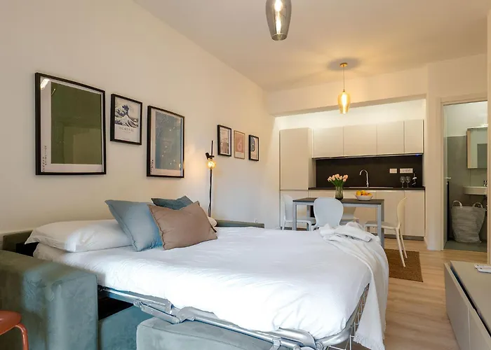 Urban Oasis With 30 Mq Patio And Free Garage * Rome