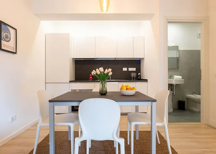 Urban Oasis With 30 Mq Patio And Free Garage