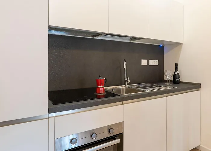 Urban Oasis With Patio Labicana Near Termini Apartamento Roma